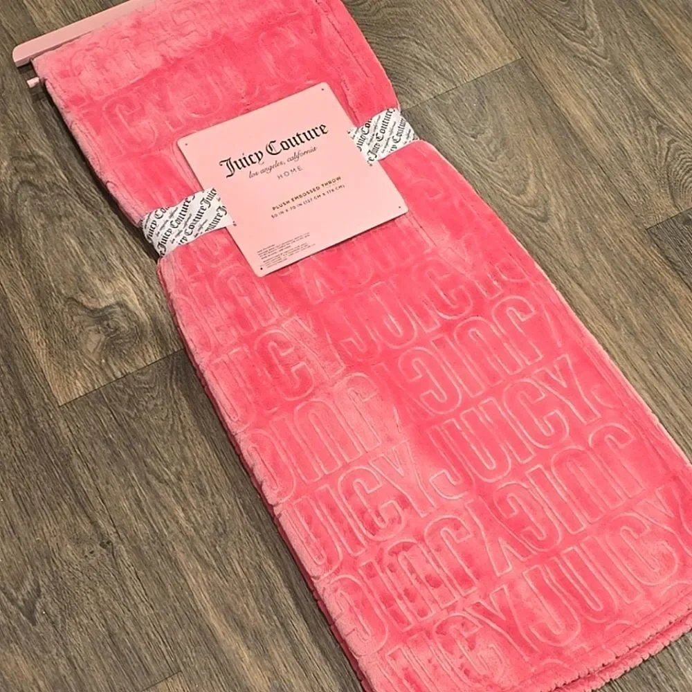 Juicy Couture Juicy‎ Embossed Plush Throw Blanket